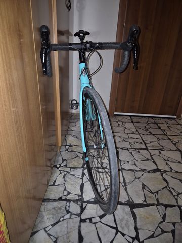 Used Bianchi Aria - 105 2022 2022 Road & Gravel, Blue — image 4 of 5