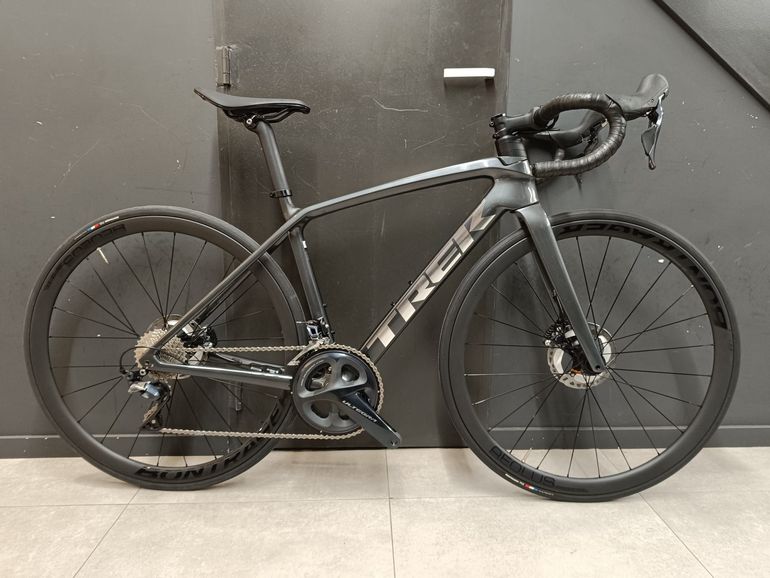 Used Trek Émonda SL 6 Disc Pro 2022 2022 Road & Gravel — image 1 of 6