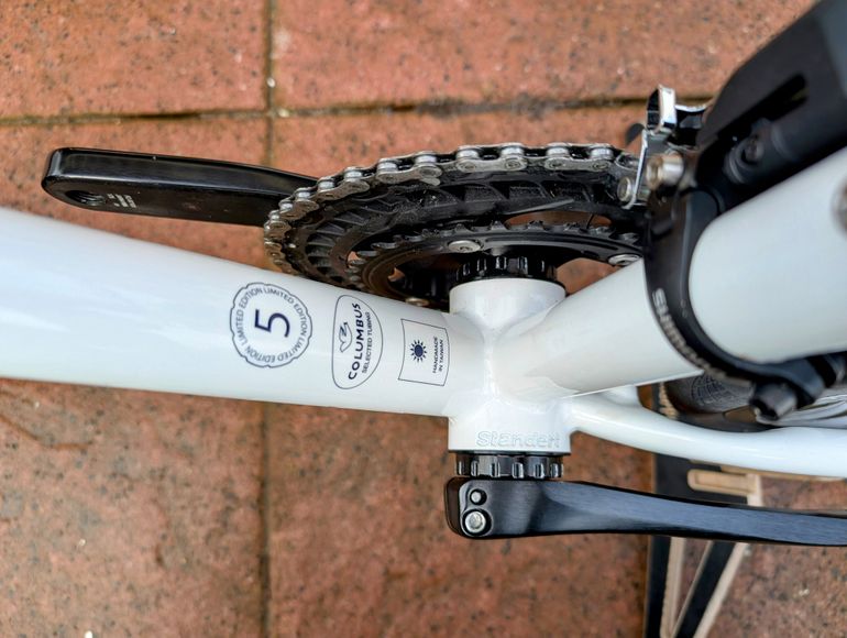 Used Standert Triebwerk Shimano 105 Di2 2023 Road & Gravel, White — image 12 of 20