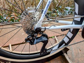 Used Standert Triebwerk Shimano 105 Di2 2023 Road & Gravel, White — image 11 of 20