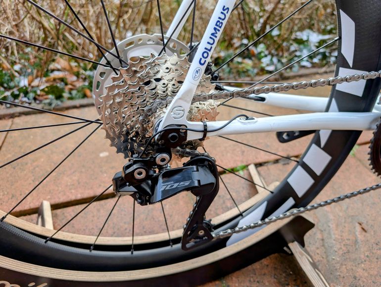 Used Standert Triebwerk Shimano 105 Di2 2023 Road & Gravel, White — image 11 of 20