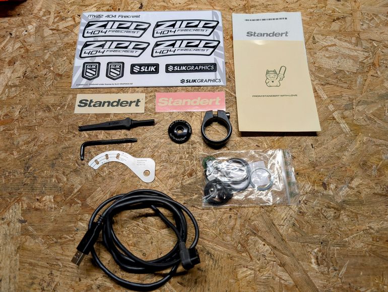 Used Standert Triebwerk Shimano 105 Di2 2023 Road & Gravel, White — image 20 of 20