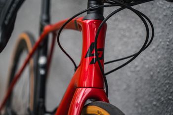Used Lapierre Xelius SL 6.0 Disc 2021 2021 Road & Gravel, Red — image 4 of 15