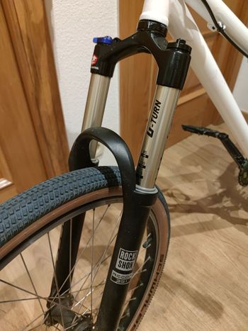 Used Specialized DIRT BIKE 24 2014 Mountainbike — image 8 of 14