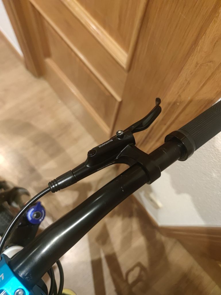 Used Specialized DIRT BIKE 24 2014 Mountainbike — image 4 of 14