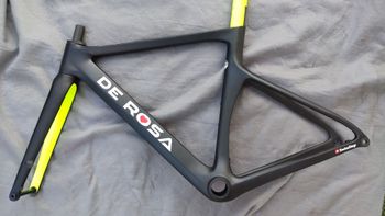 Used De Rosa SK Pininfarina Disc Carbon frameset Frameset 2022 Road & Gravel, Black — image 2 of 5