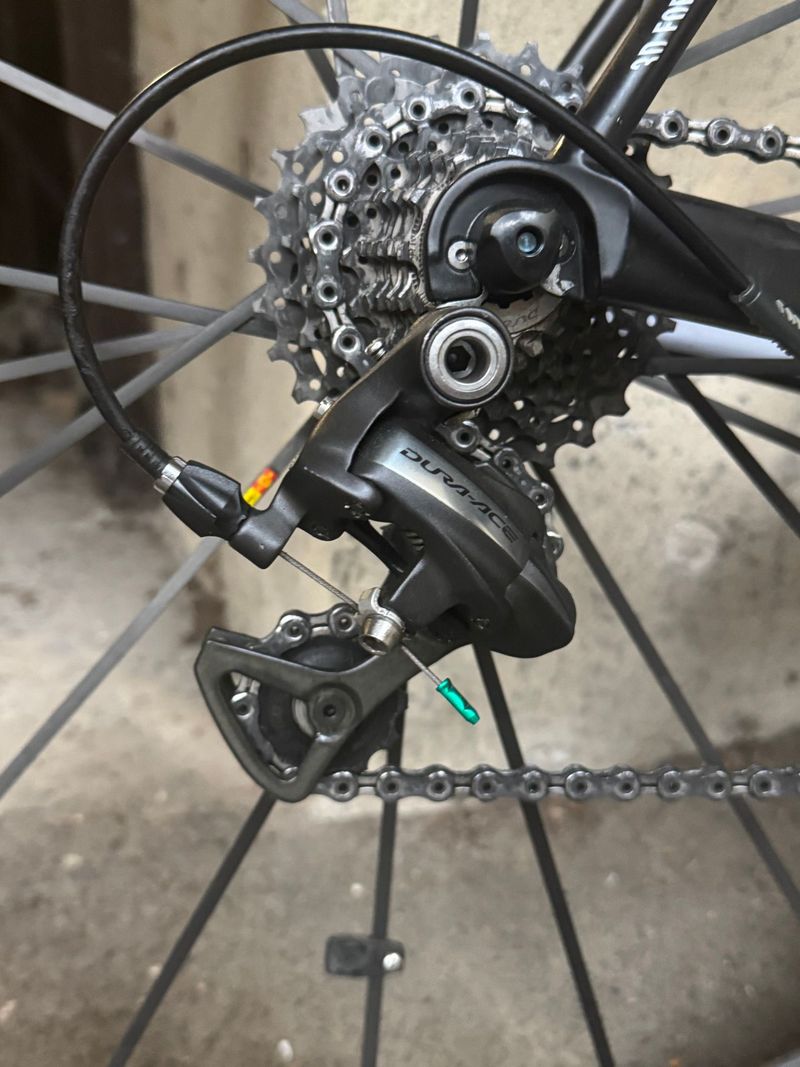 Použité Canyon Ultimate CF SLX 9.0 2018 2018 Road & Gravel — obrázek 3 z 6