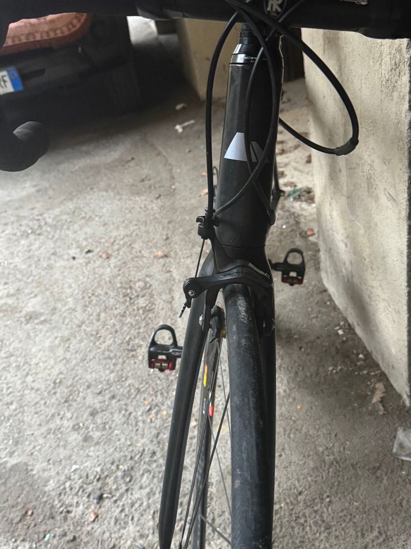 Použité Canyon Ultimate CF SLX 9.0 2018 2018 Road & Gravel — obrázek 2 z 6