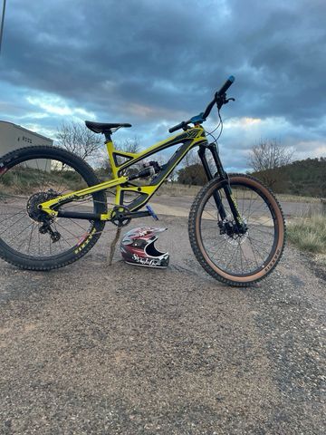 Gebrauchtes YT Industries YT Capra CF Pro 2018 Mountainbike, Schwarz — Bild 4 von 4