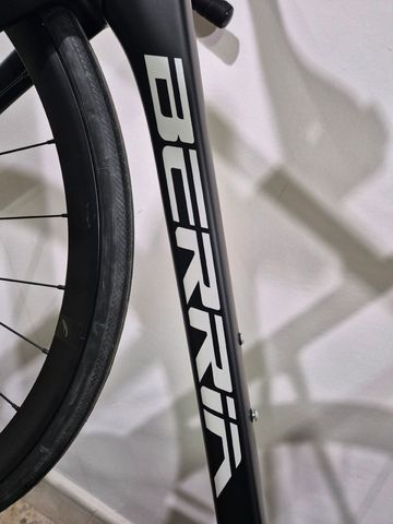 Brugt Berria Belador. SRAM Rival eTap AXS 2024 Road & Gravel — billede 12 af 17