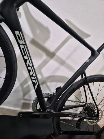 Brugt Berria Belador. SRAM Rival eTap AXS 2024 Road & Gravel — billede 10 af 17