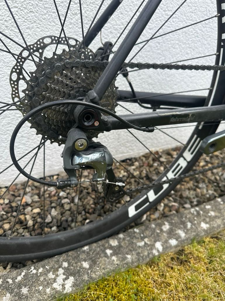 Gebrauchtes CUBE ATTAIN RACE 2021 2021 Road & Gravel, Schwarz — Bild 9 von 11
