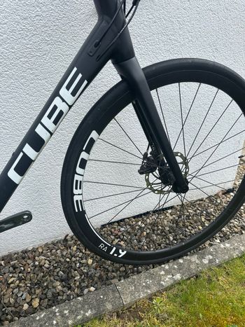 Gebrauchtes CUBE ATTAIN RACE 2021 2021 Road & Gravel, Schwarz — Bild 7 von 11
