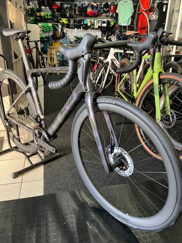 Gebrauchtes Scott Addict RC 10 2025 Road & Gravel, Schwarz — Bild 7 von 8