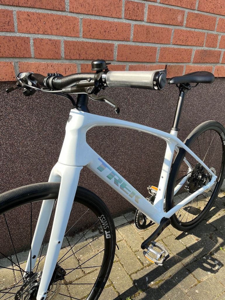 Used Trek Fx Sport Carbon 2023 Road & Gravel, White — image 2 of 6