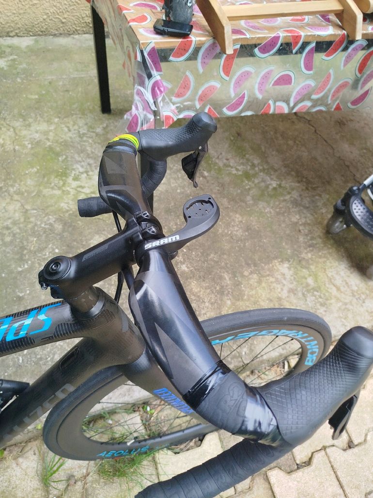 Used Specialized Tarmac SL6 Disc Comp - Ultegra Di2 2020 2020 Road & Gravel, Black — image 8 of 13