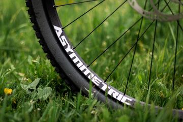 Used IORCYCLES MANGLER 2025 Mountainbike, White — image 6 of 16