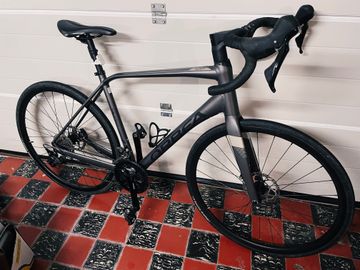 Orbea AVANT H30-D 2022 2022 Road & Gravel usato, Grigio chiaro — immagine 1 di 3