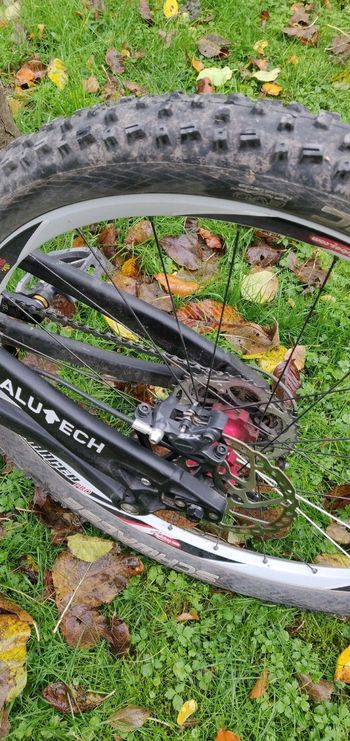 Alutech Fanes 4.0 M2014 2014 Mountainbike usato, Nero — immagine 4 di 8