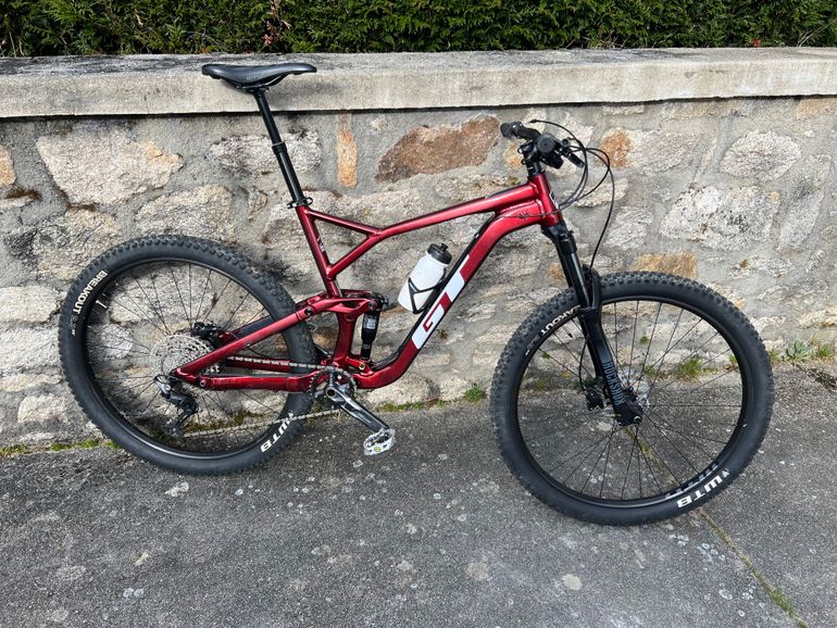 Used GT Sensor Sport 2022 2022 Mountainbike, Red, 29 — image 4 of 4