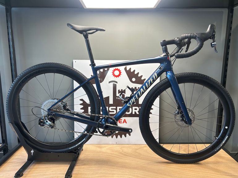 Used Specialized Diverge SRAM Force 2020 Road & Gravel, Blau — image 1 of 9