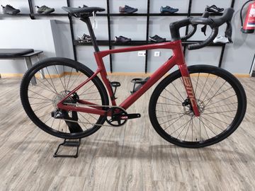 Used BMC Roadmachine X TWO 2024 2024 Road & Gravel, Red — image 10 of 10