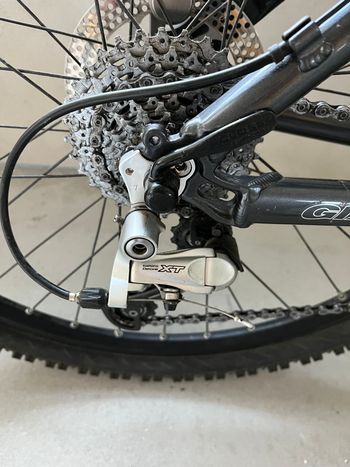 Giant 2004 2004 Mountainbike de segunda mano, Gris claro — imagen 5 de 10