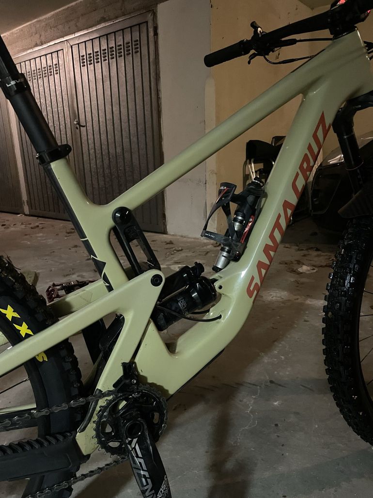 Used Santa Cruz Hightower Carbon CC 2021 Mountainbike, White — image 25 of 26