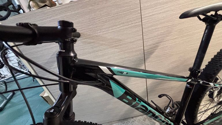 Used Bianchi Magma 2023 Mountainbike, Black — image 10 of 11