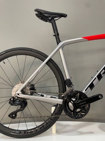 Gebrauchtes Trek Emonda SL6 Pro 2023 Road & Gravel, Rot — Bild 2 von 9