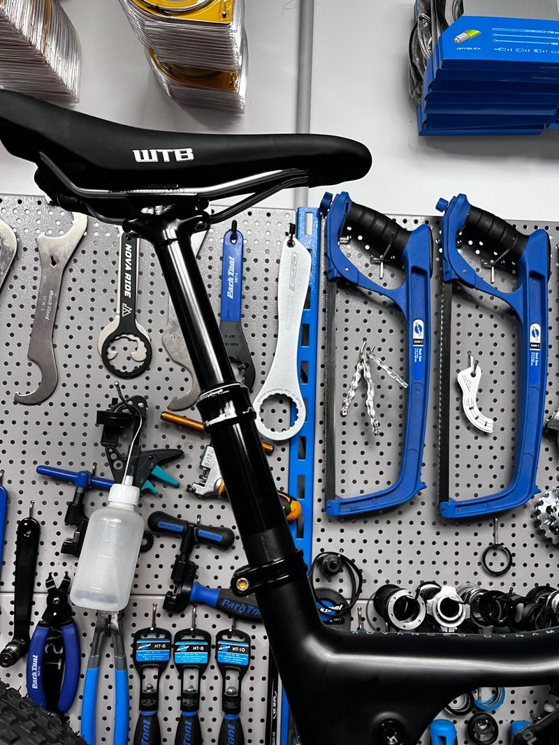 Orbea OIZ H30 2022 2022 Mountainbike usato, Nero — immagine 15 di 24