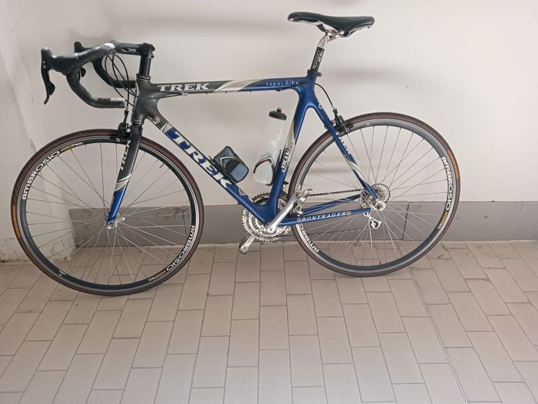 Used Trek 5200 2009 Road & Gravel, Blue — image 2 of 4