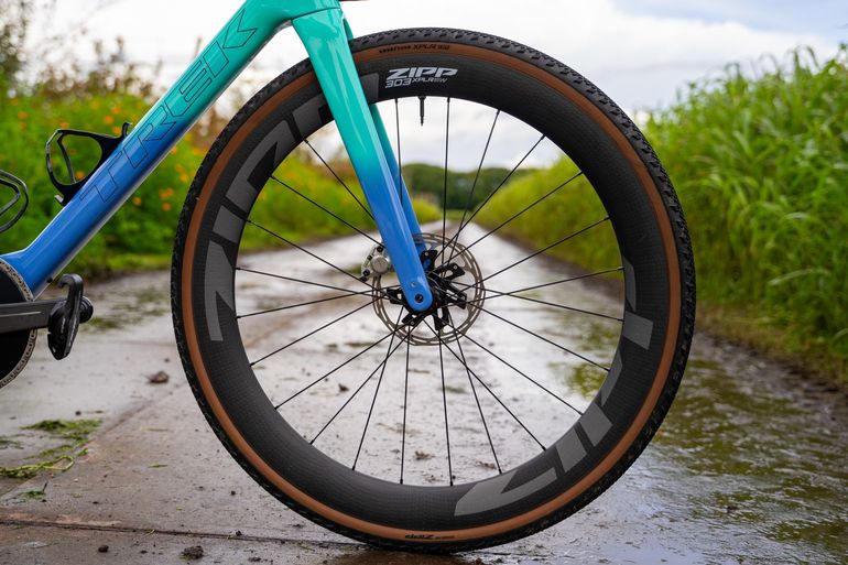Used Trek Checkmate SLR 9 AXS 2025 2025 Road & Gravel — image 6 of 8
