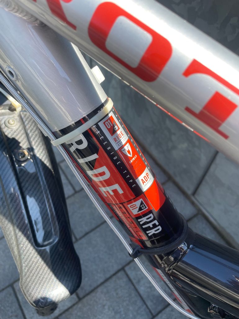 Rotwild RFR 01 2000 Mountainbike usato, Grigio chiaro — immagine 8 di 14