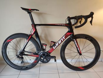 Used Giant Giant Propel Advanced Pro 1 2018 Road & Gravel, Red — image 9 of 10