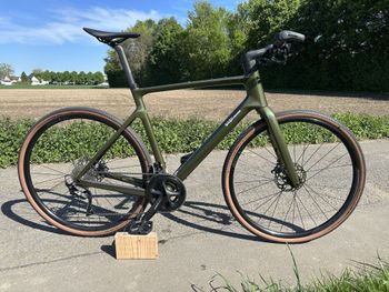 Used Scott Metrix 10 2024 Road & Gravel, Green — image 10 of 27