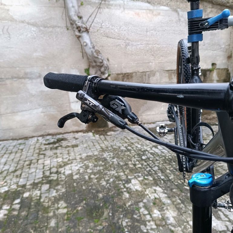 Used Focus Raven SRAM GX Eagle 2018 Mountainbike, Black — image 10 of 14