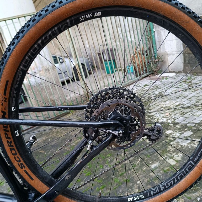 Used Focus Raven SRAM GX Eagle 2018 Mountainbike, Black — image 11 of 14