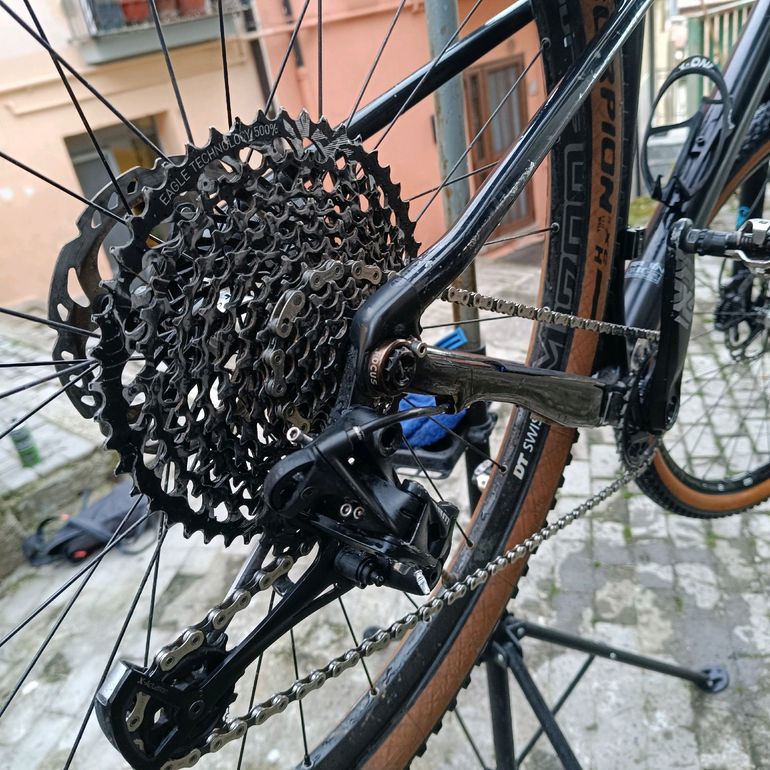 Used Focus Raven SRAM GX Eagle 2018 Mountainbike, Black — image 8 of 14