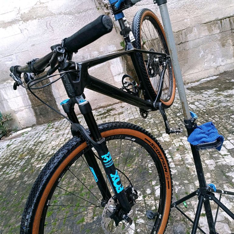 Used Focus Raven SRAM GX Eagle 2018 Mountainbike, Black — image 9 of 14