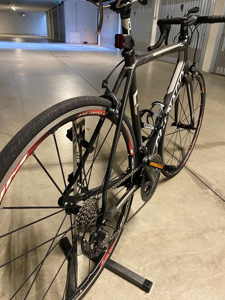 Used Colnago Colnago Carbonio 2016 Road & Gravel, Schwarz — image 3 of 4