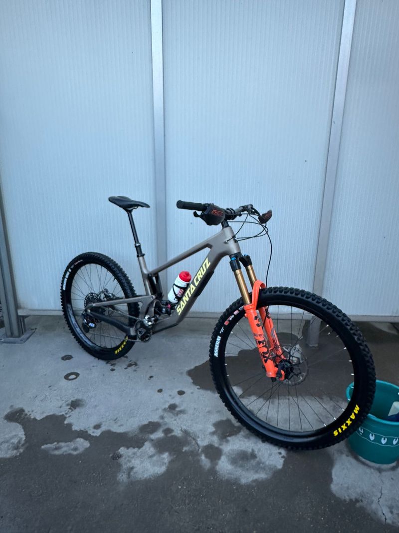 Used Santa Cruz 5010 R / Carbon C 2024 2024 MTB