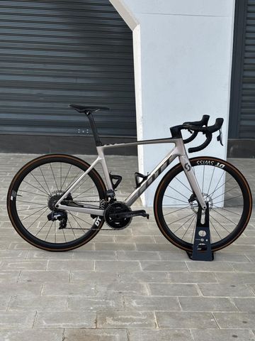 Used Scott RC 10 2022 Road & Gravel