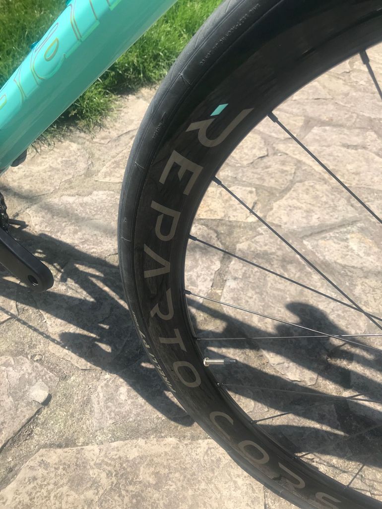 Brugt Bianchi Specialissima Shimano Ultegra Di2 2024 Road & Gravel — billede 3 af 12