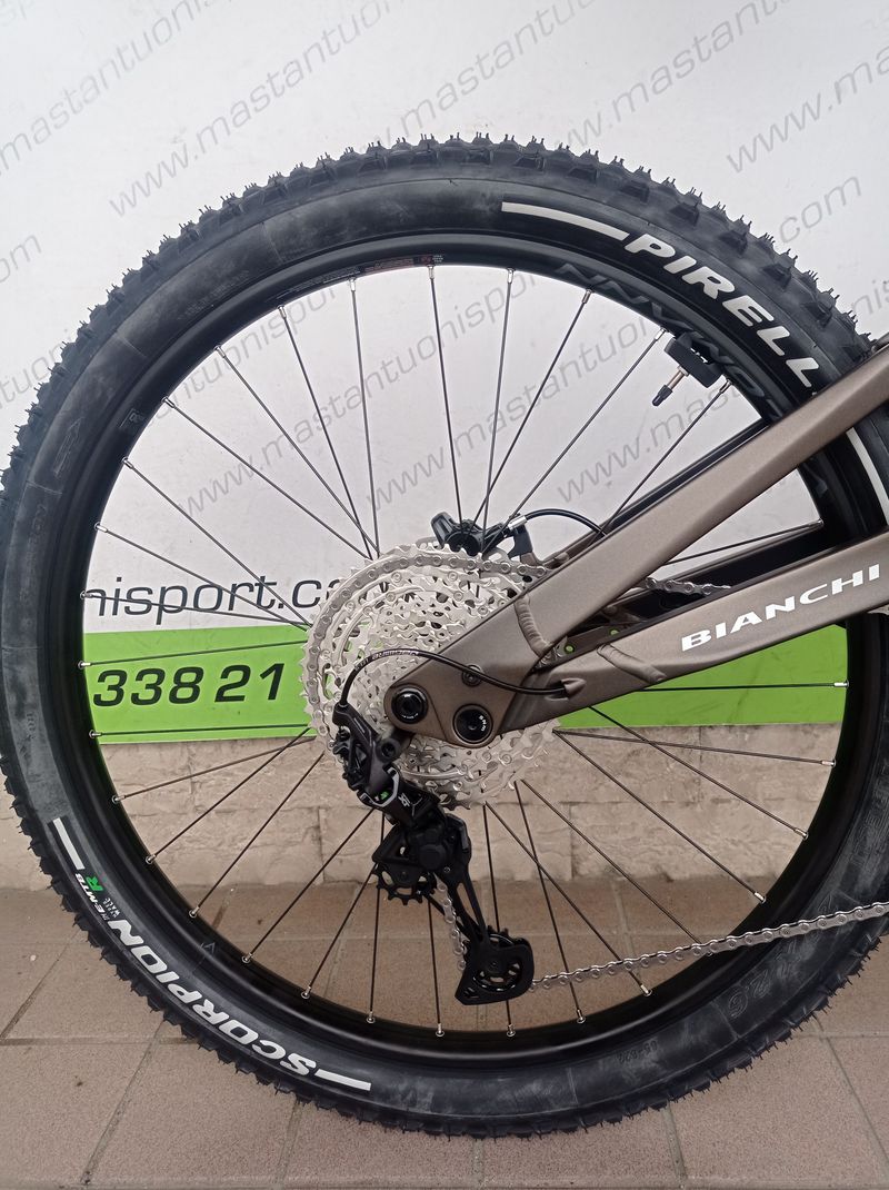 Used Bianchi e-Vertic FX-Type SX 2024 2024 Mountainbike, Green, 29 — image 7 of 11