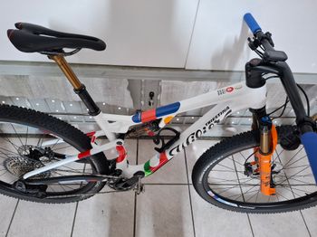 Used Wilier Urta Max Slr OLIPOP 2024 Mountainbike, White — image 4 of 12