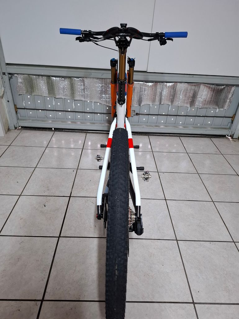 Used Wilier Urta Max Slr OLIPOP 2024 Mountainbike, White — image 10 of 12