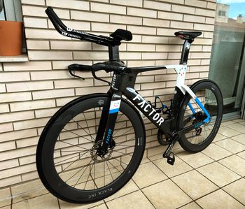 Used Factor SLiCK TT Simano Dura Ace Di2 2022 Road & Gravel — image 2 of 14