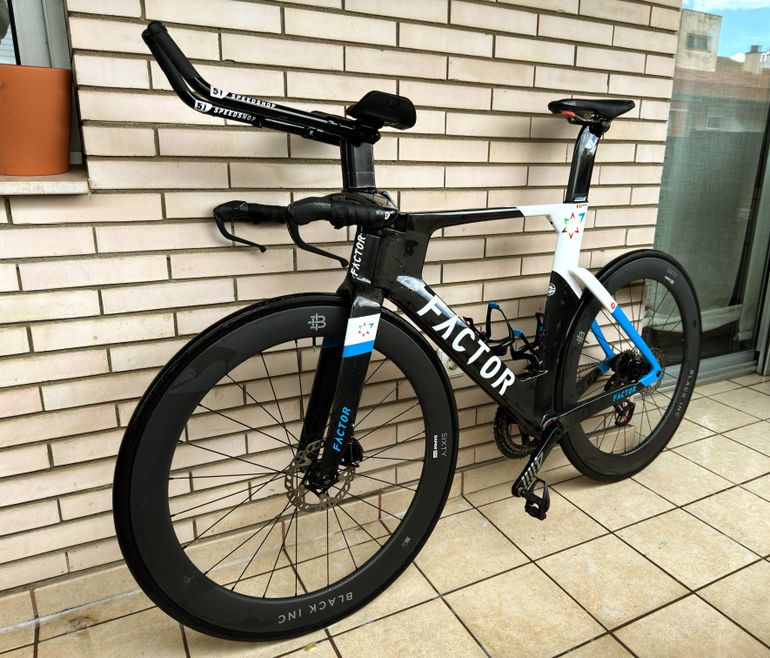 Used Factor SLiCK TT Simano Dura Ace Di2 2022 Road & Gravel — image 2 of 14