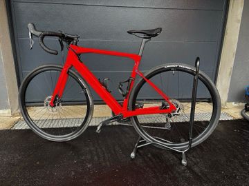 Used BMC Roadmachine AMP THREE 2022 2022 Road & Gravel, Orange — image 1 of 3